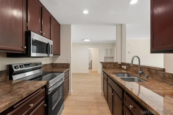 $699,000 | 7190 Shoreline Drive, Unit 6108, San Diego, CA 92122