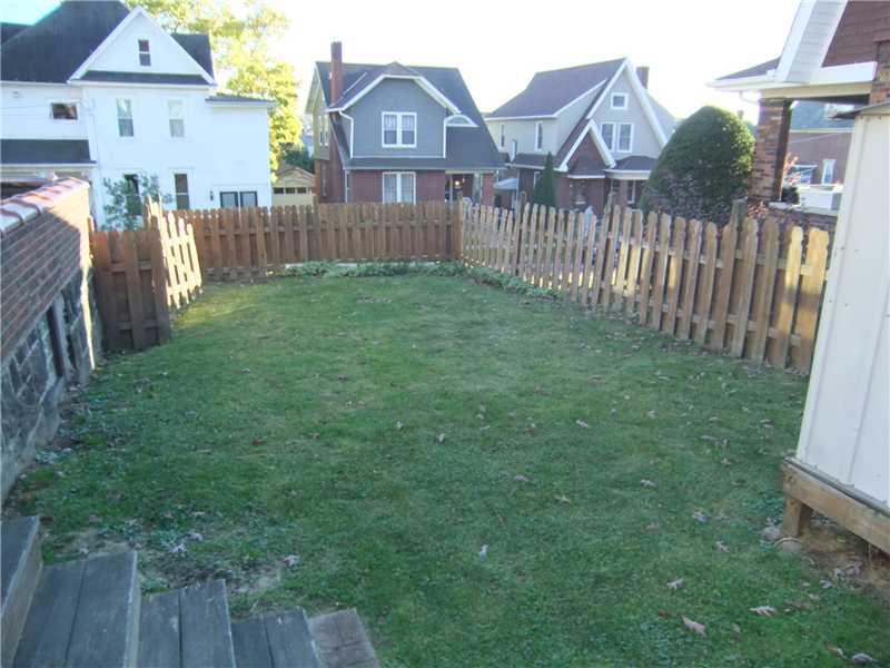 400 2nd Street Butler, PA 16001 - Photo 2 of 18 Yard/Garden.