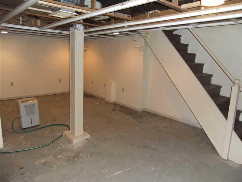 400 2nd Street Butler, PA 16001 - Photo 16 of 18 Basement/Game Room.