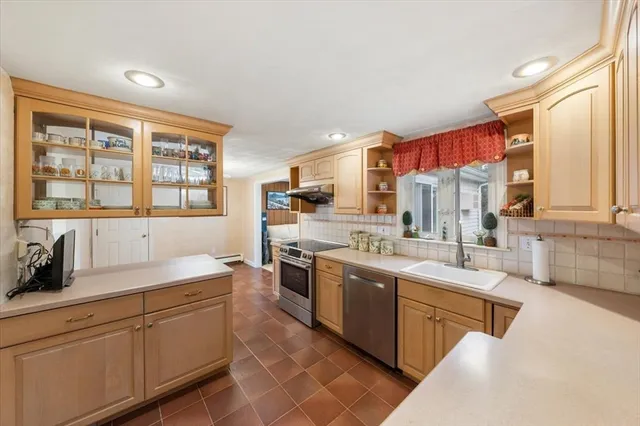 $729,900 | 8 Stanley Street, Natick, MA 01760