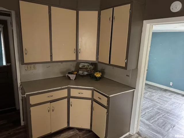 $29,900 | 205 North State Street, Christopher, IL 62822