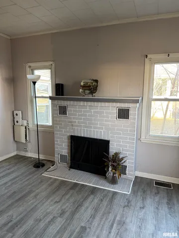 $29,900 | 205 North State Street, Christopher, IL 62822