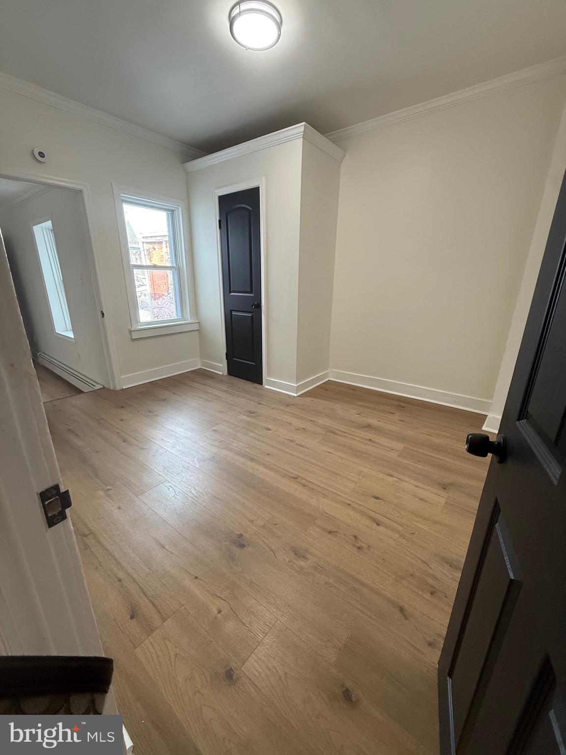 542 Moss Street Reading, PA 19604 - Photo 12 of 19 an empty room with windows