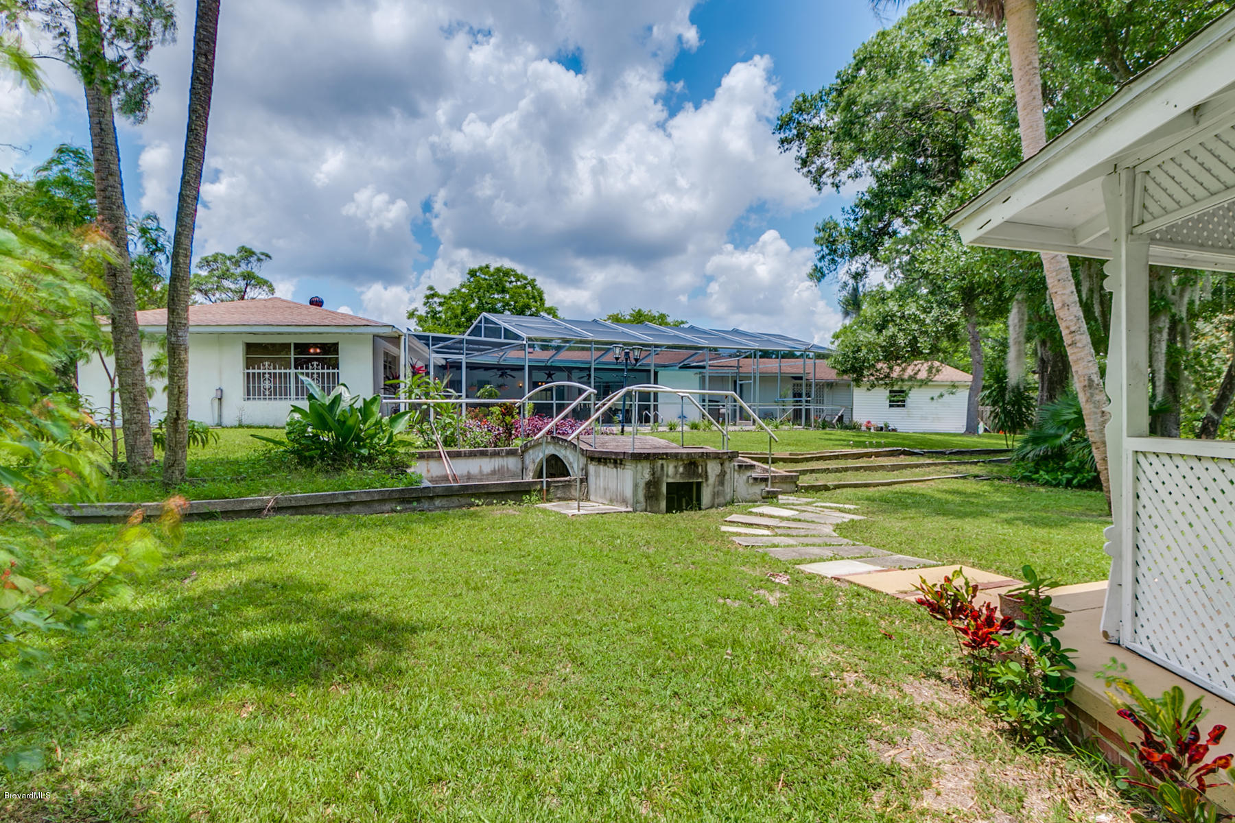 1097 Knecht Road Northeast Palm Bay, FL 32905 - Photo 33 of 46 1097 Knecht Road NE-16
