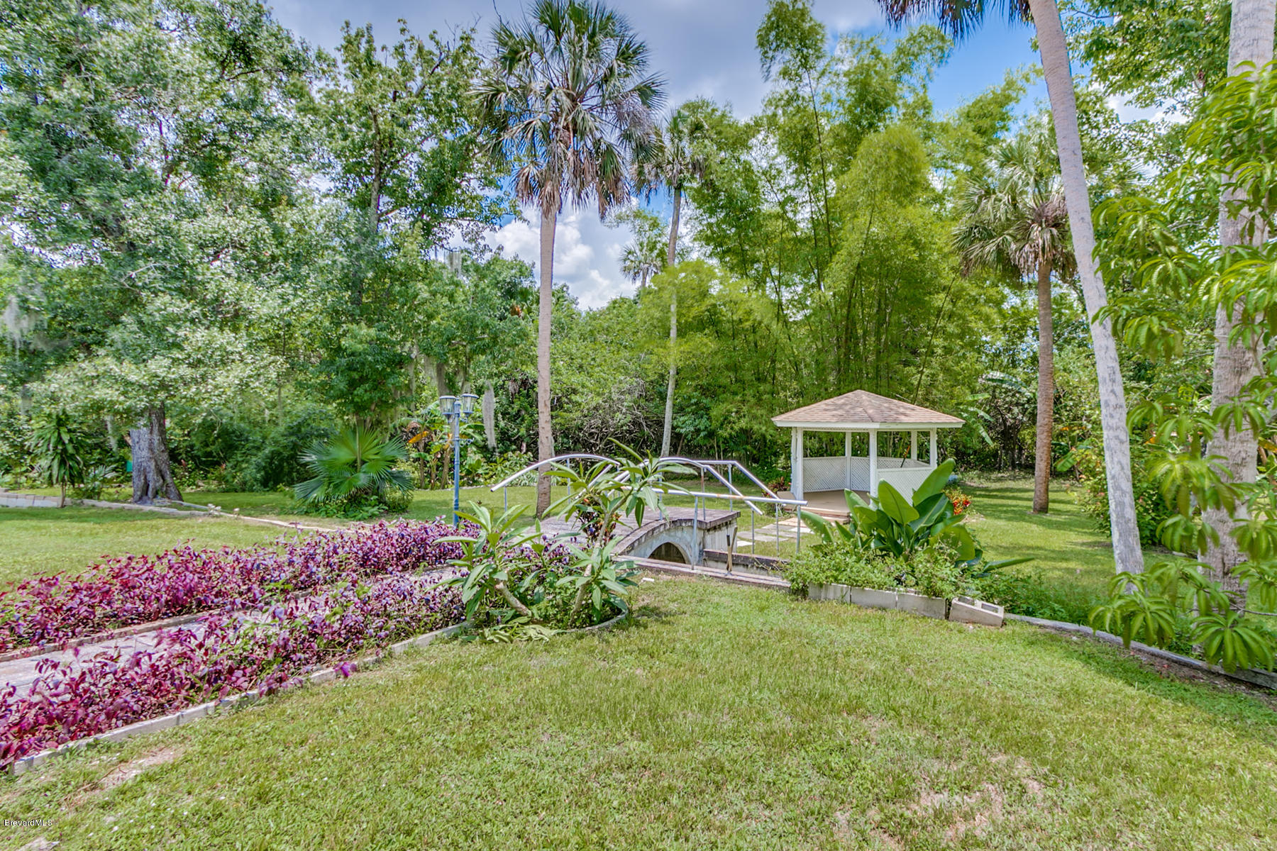 1097 Knecht Road Northeast Palm Bay, FL 32905 - Photo 35 of 46 1097 Knecht Road NE-24