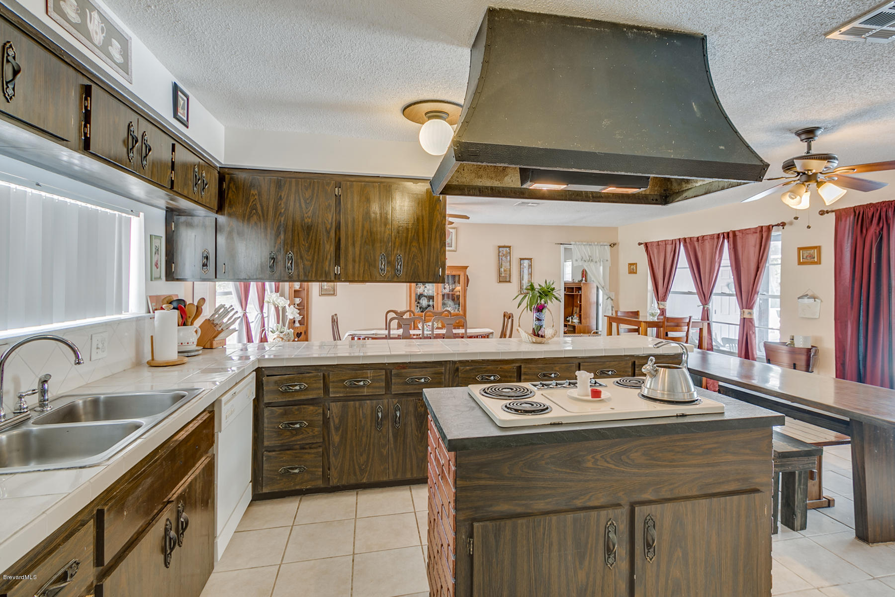 1097 Knecht Road Northeast Palm Bay, FL 32905 - Photo 9 of 46 1097 Knecht Road NE-33