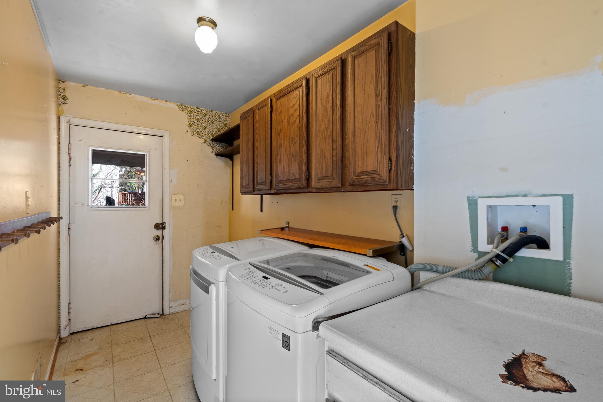 9060 Brook Ford Road Burke, VA 22015 - Photo 12 of 46