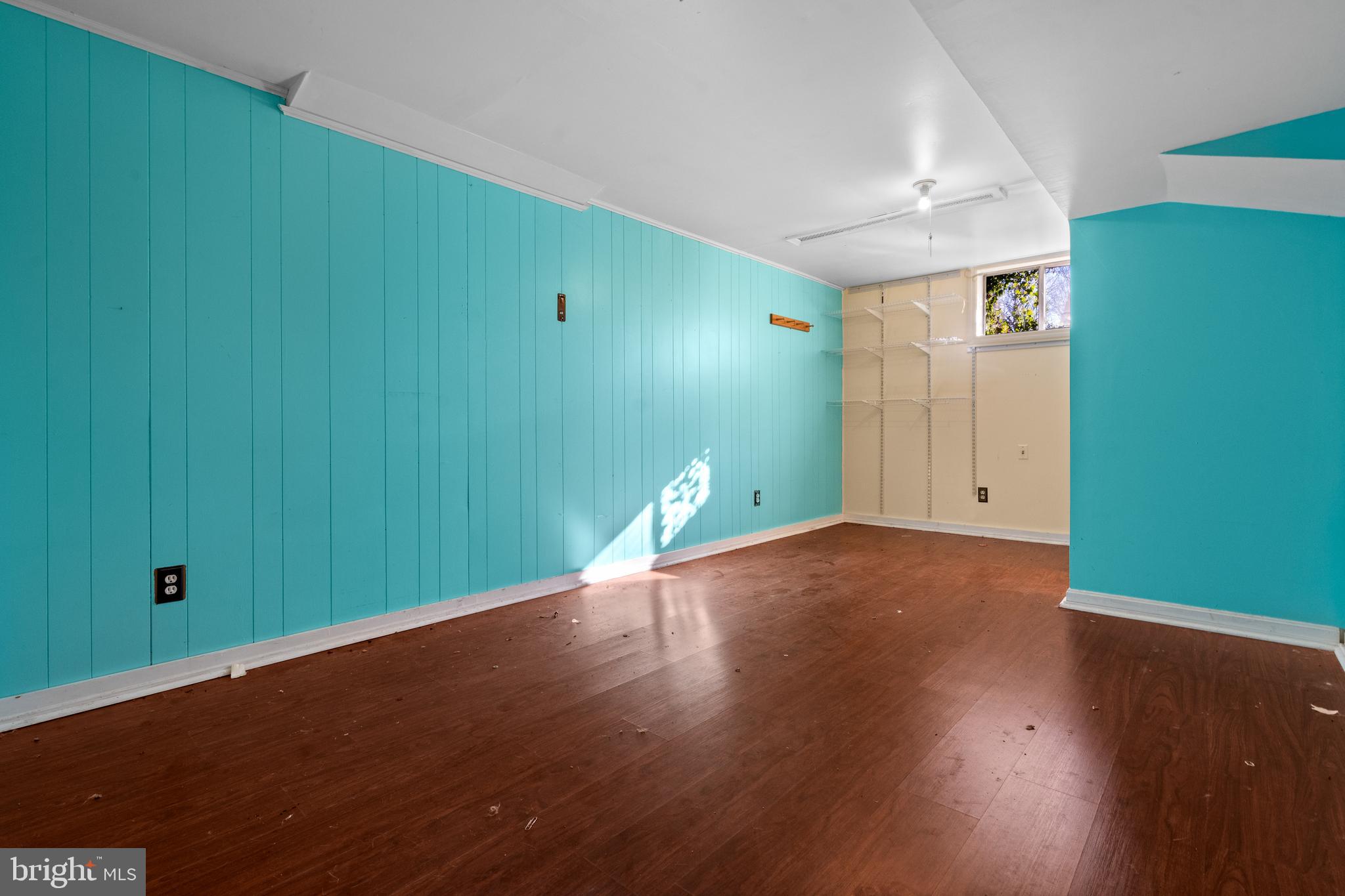 9060 Brook Ford Road Burke, VA 22015 - Photo 29 of 46