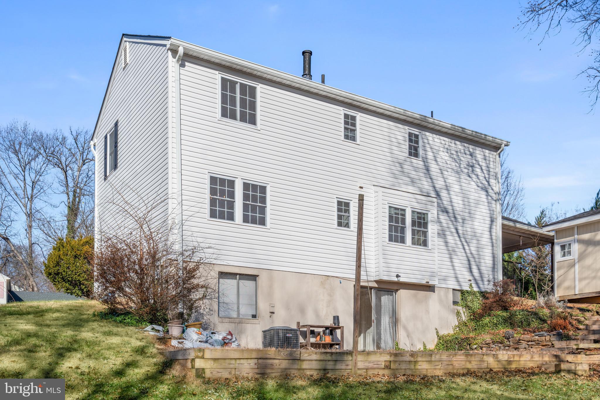 9060 Brook Ford Road Burke, VA 22015 - Photo 36 of 46