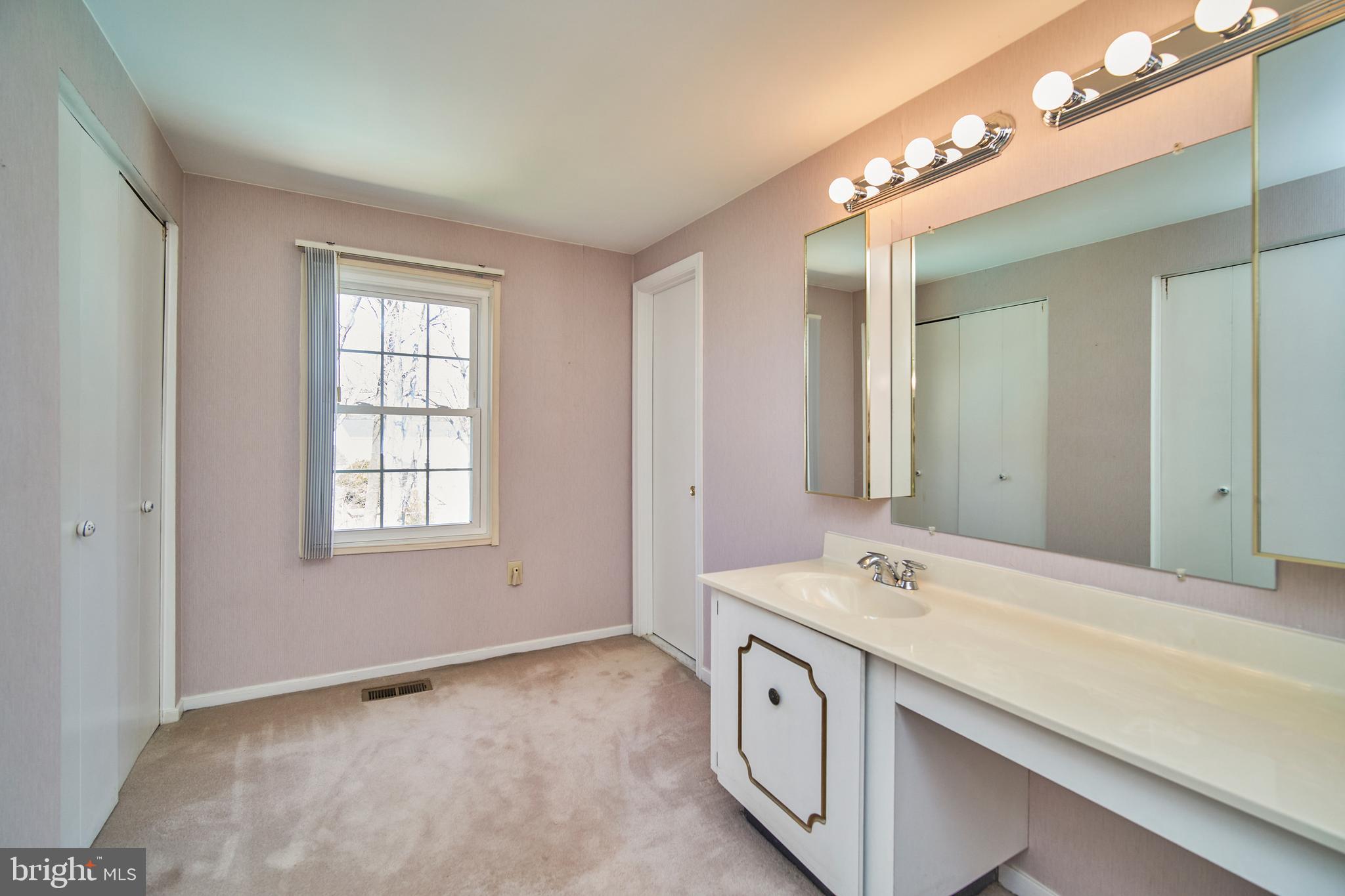 9512 Burning Branch Road Burke, VA 22015 - Photo 18 of 30 Master Bath with Separate Dressing Area