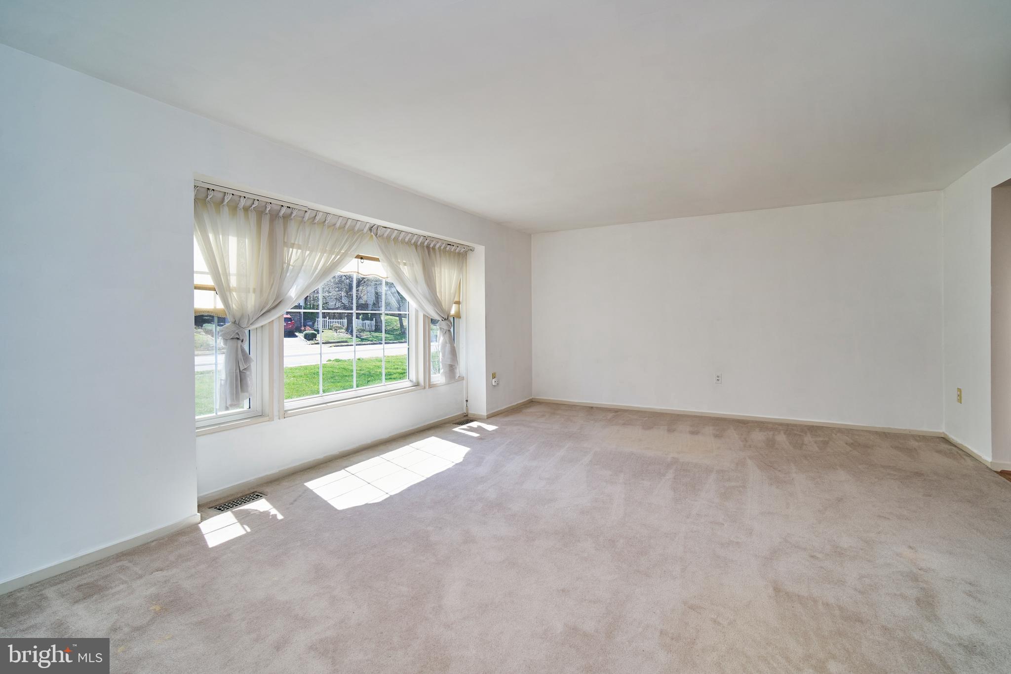 9512 Burning Branch Road Burke, VA 22015 - Photo 5 of 30 Large Living Room with lots of natural light