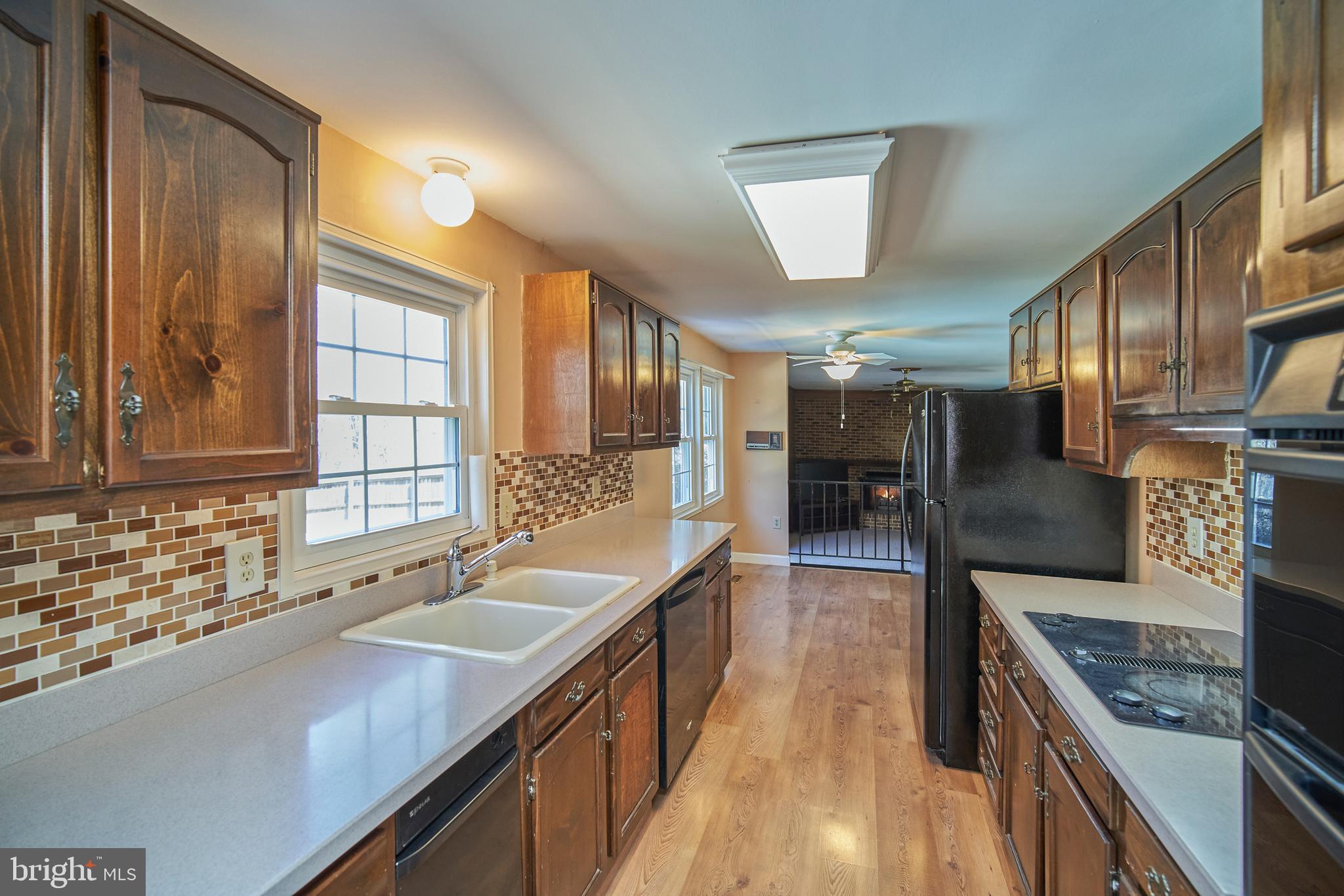 9512 Burning Branch Road Burke, VA 22015 - Photo 8 of 30 Eat-in Kitchen with Hardwood Floors