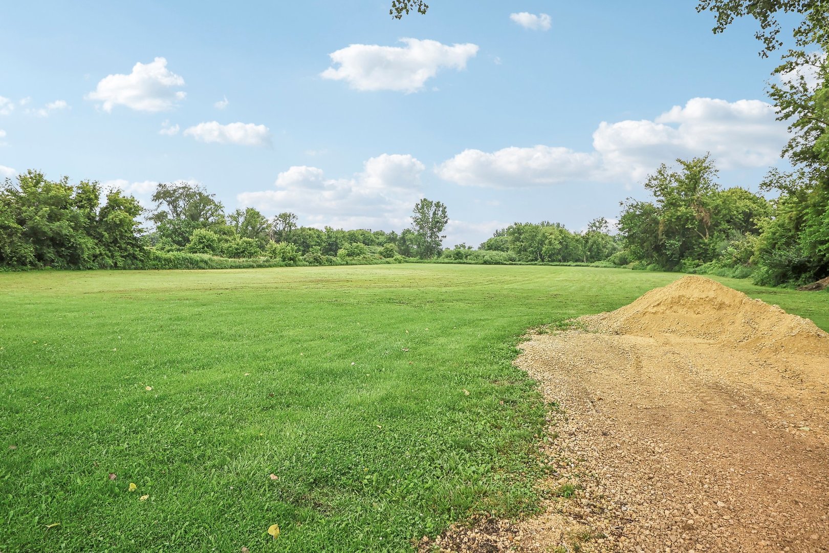 22517 Grange Road Marengo, IL 60152 - Photo 39 of 39 a view of a big yard with lots of green space