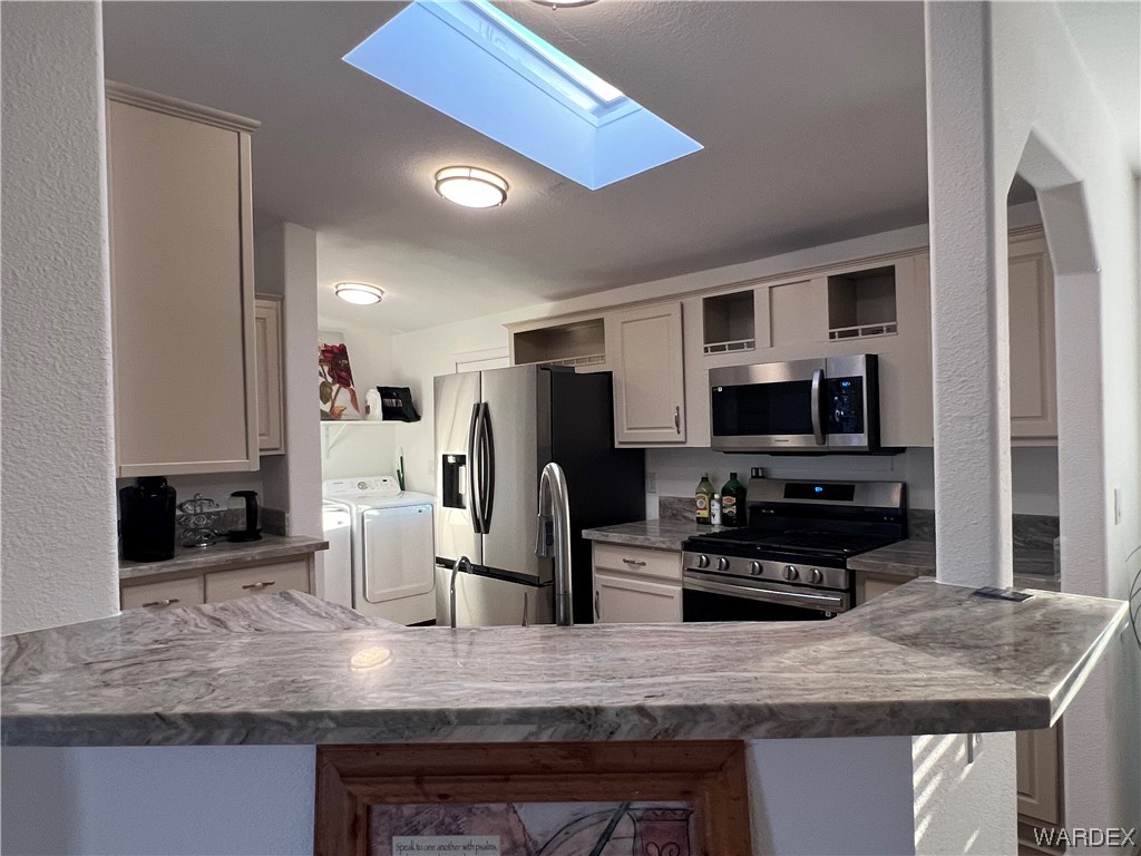 2350 Adobe Road Bullhead City, AZ 86442 - Photo 14 of 49