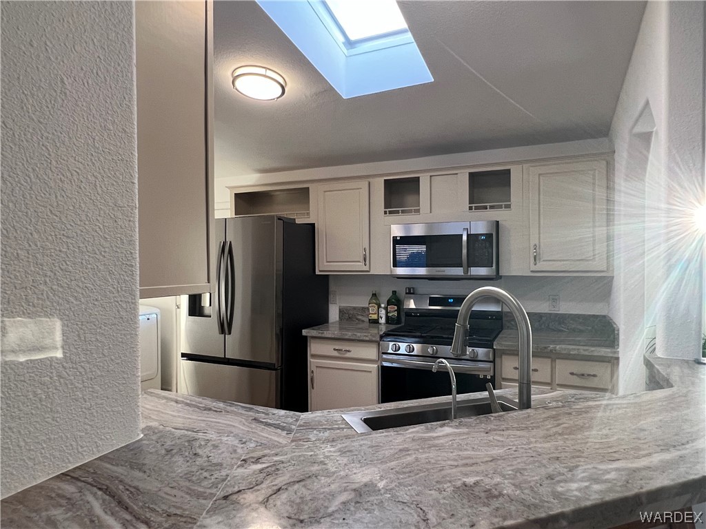 2350 Adobe Road Bullhead City, AZ 86442 - Photo 15 of 49