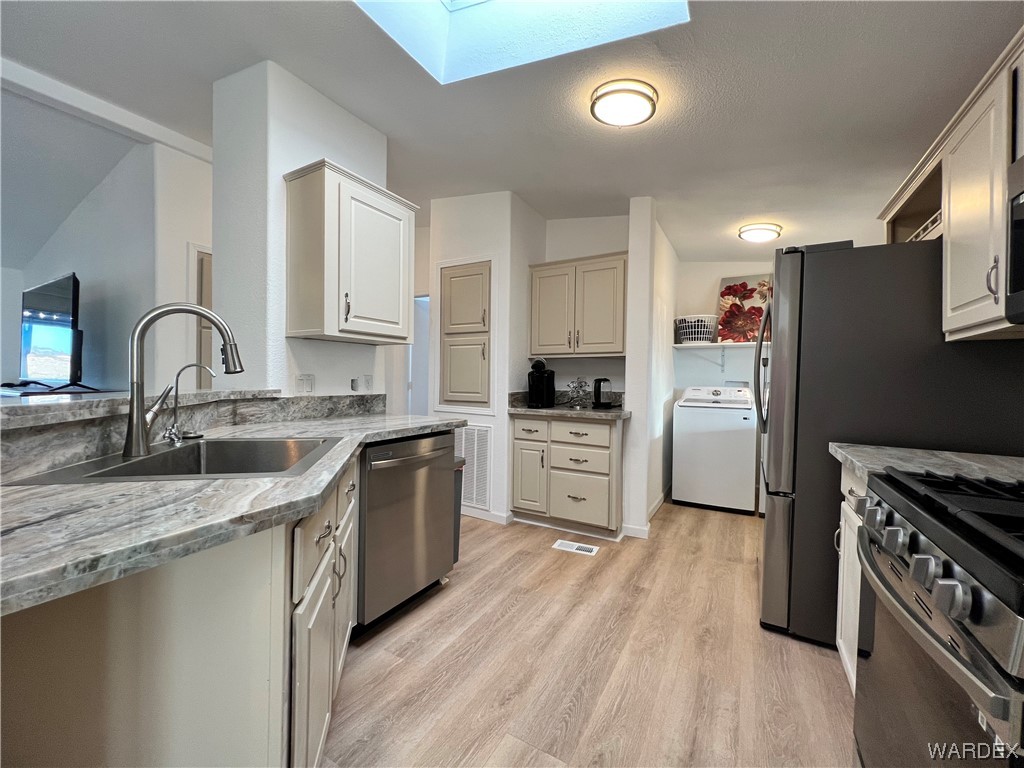 2350 Adobe Road Bullhead City, AZ 86442 - Photo 16 of 49