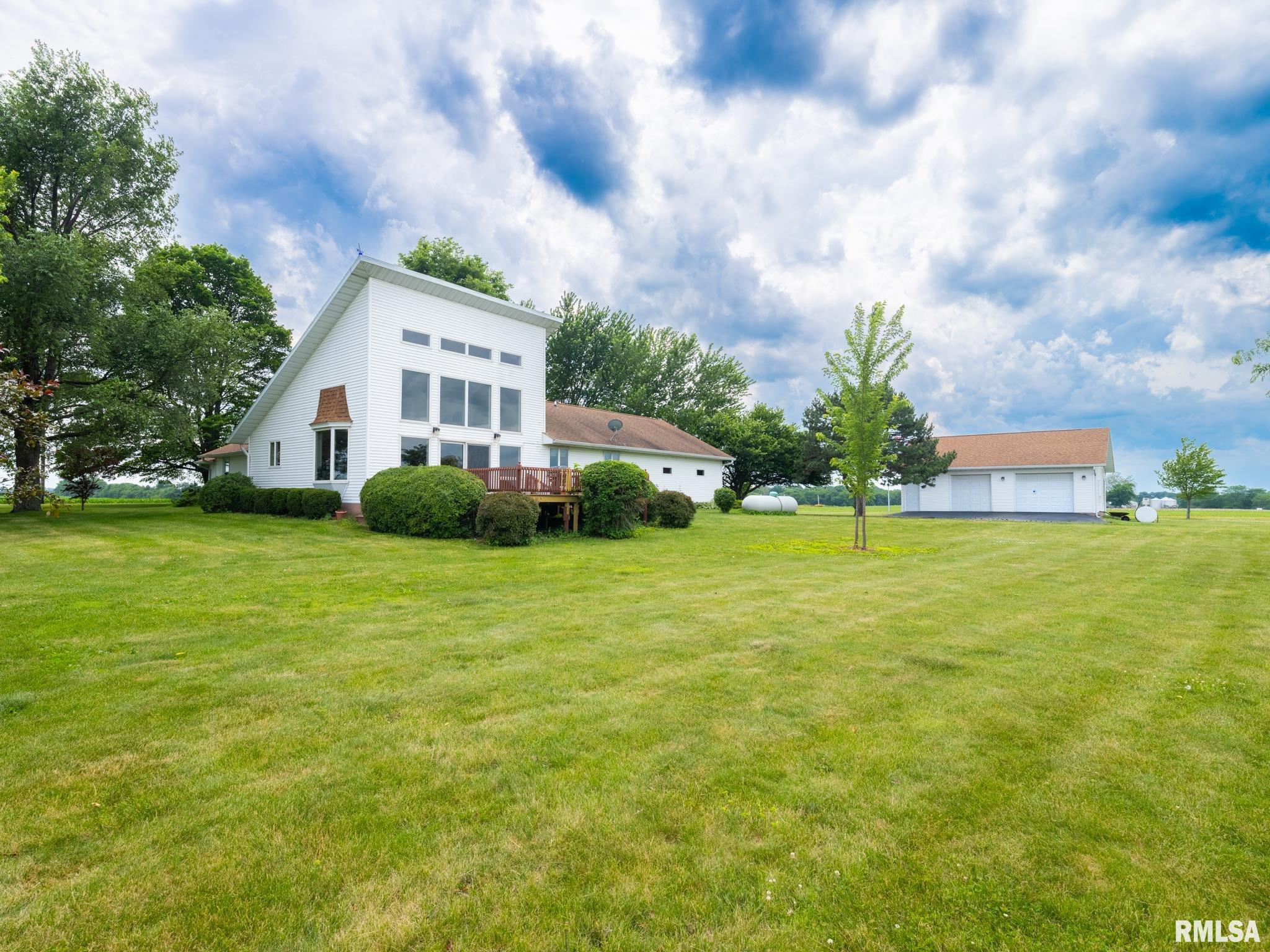 1775 Kickapoo Road Waynesville, IL 61778 - Photo 9 of 51