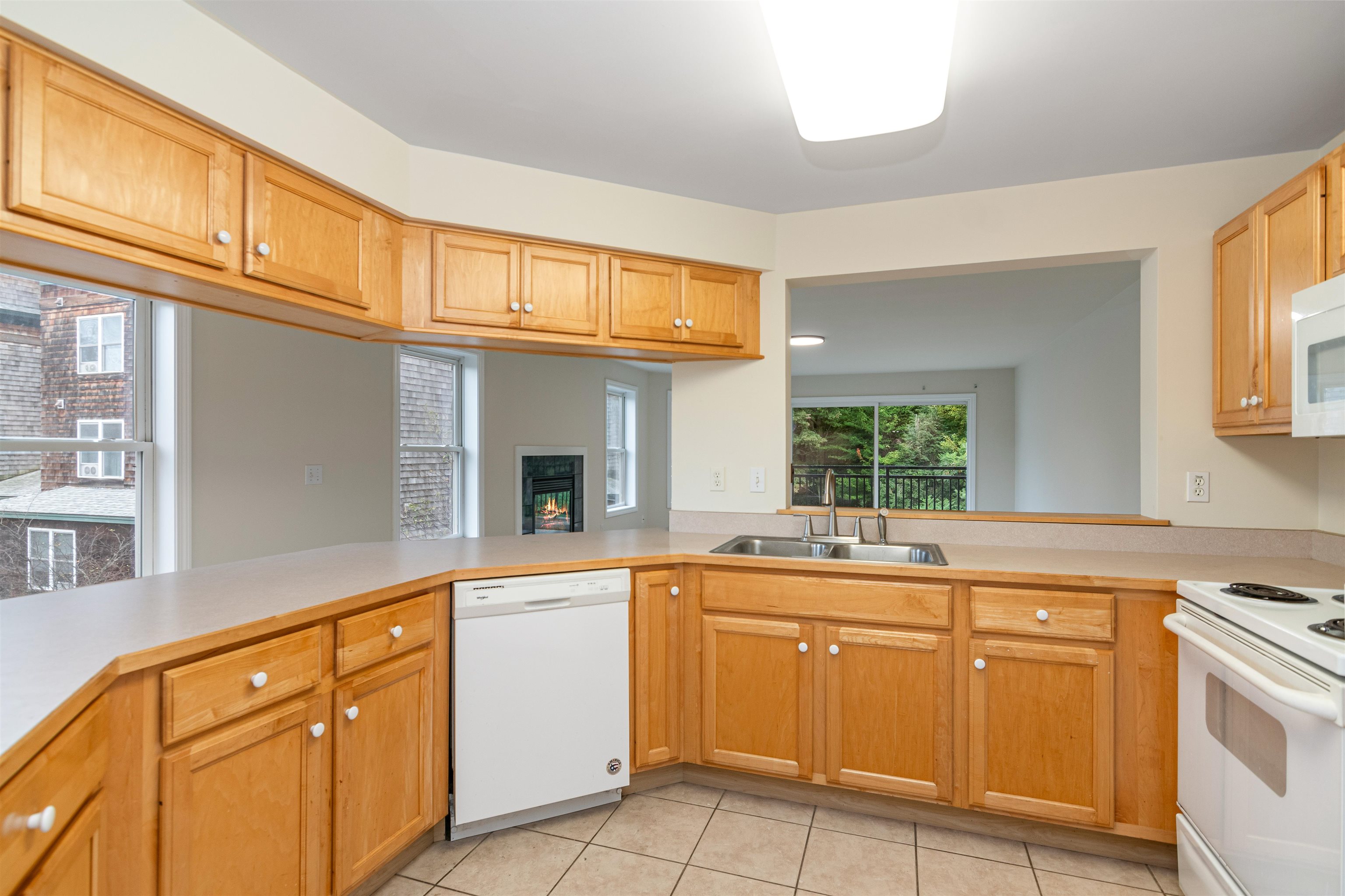 71 Claire Point Road Burlington, VT 05408 - Photo 32 of 35 Gallery Image 32