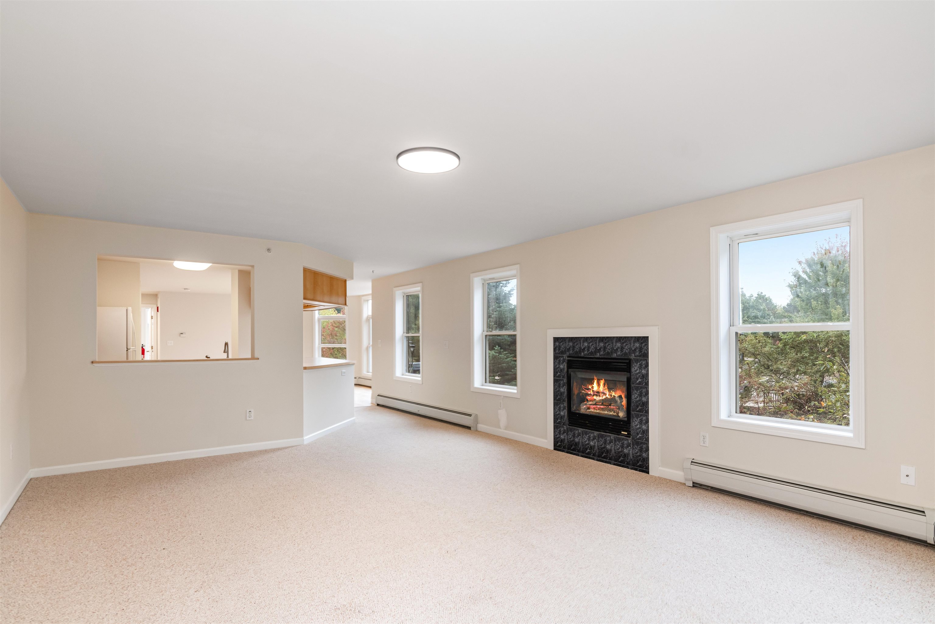 71 Claire Point Road Burlington, VT 05408 - Photo 4 of 35 Gallery Image 4