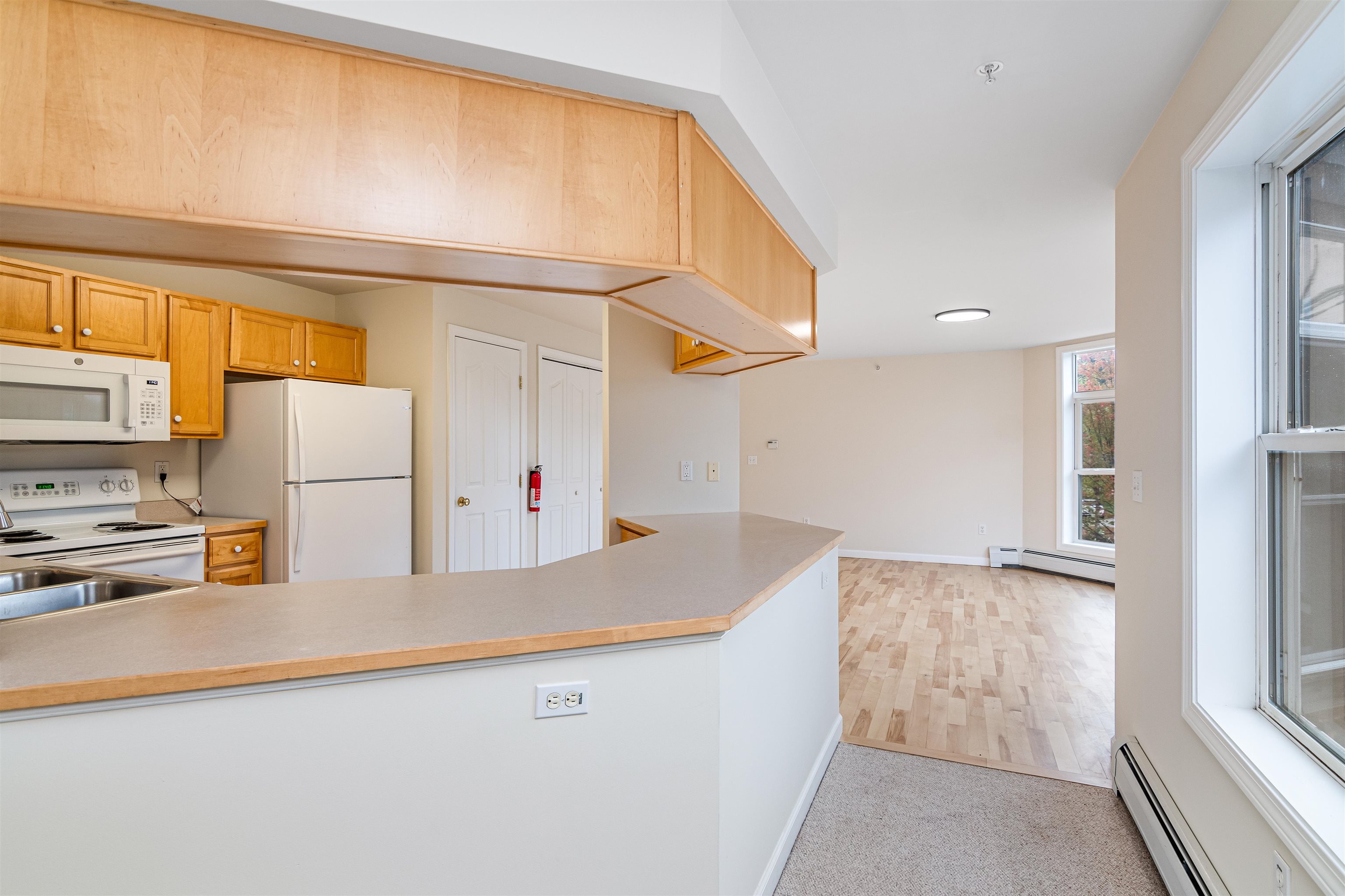71 Claire Point Road Burlington, VT 05408 - Photo 8 of 35 Gallery Image 8