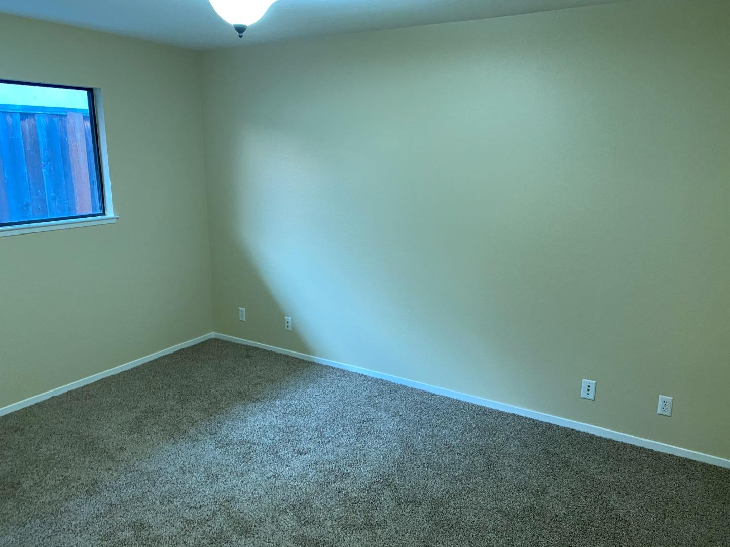 727 Montecito Way Salinas, CA 93901 - Photo 10 of 19 a view of an empty room
