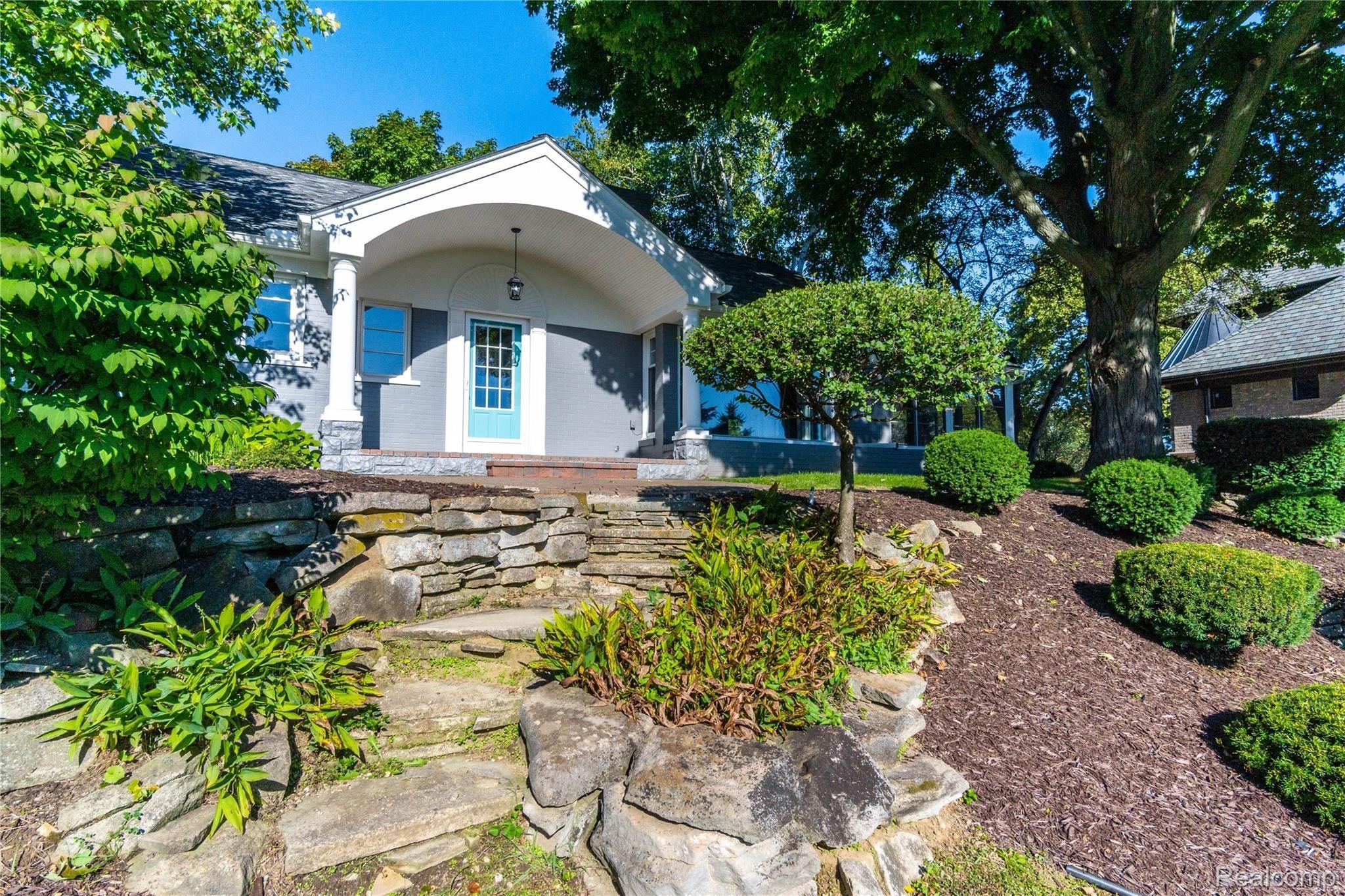 6796 Meadowlake Road Bloomfield Hills, MI 48301 - Photo 4 of 53 Mead 3.jpeg