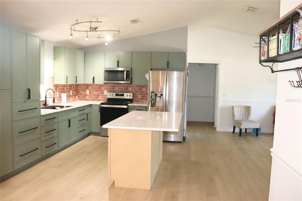 80 Juniper Trail Loop Ocala, FL 34480 - Photo 4 of 24