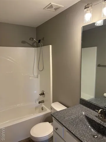 $1,900 | 22 Tennis Court, Foristell, MO 63348