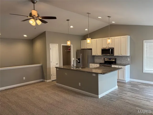 $1,900 | 22 Tennis Court, Foristell, MO 63348