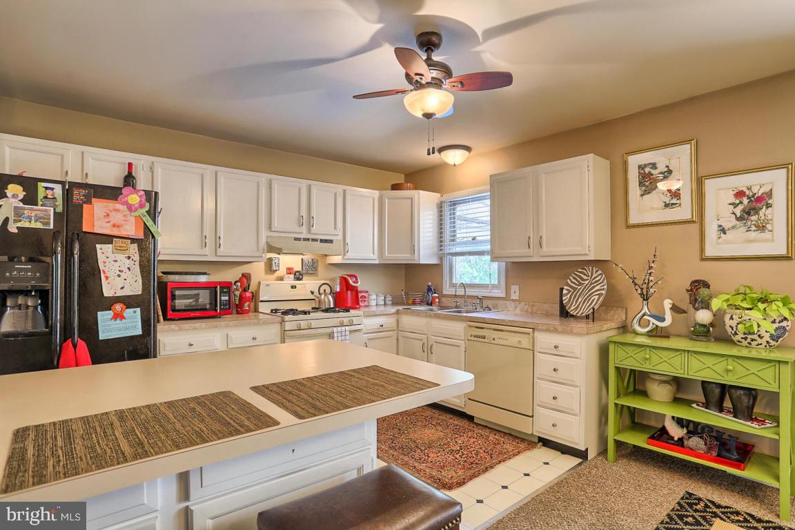 1956 Wilderness Road Lancaster, PA 17603 - Photo 28 of 56 Gallery Image 28
