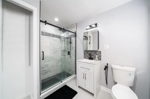 $2,000 | 9009 Durham Avenue, Unit 2, North Bergen, NJ 07047