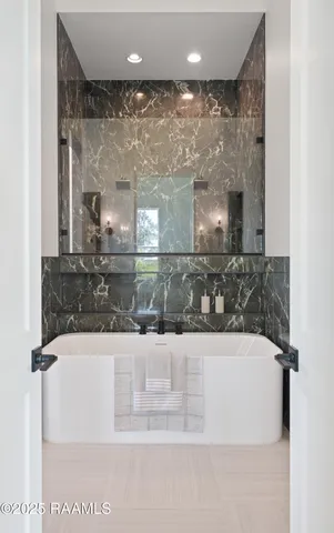 $1,068,500 | 207 Sabal Bnd Drive, Youngsville, LA 70592