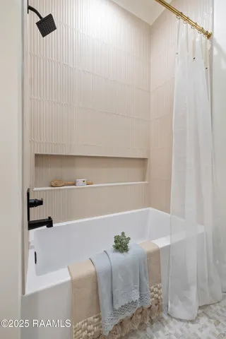 $1,068,500 | 207 Sabal Bnd Drive, Youngsville, LA 70592