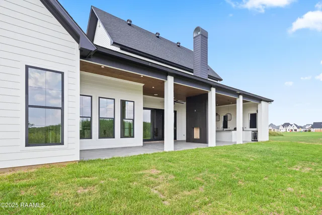 $1,068,500 | 207 Sabal Bnd Drive, Youngsville, LA 70592