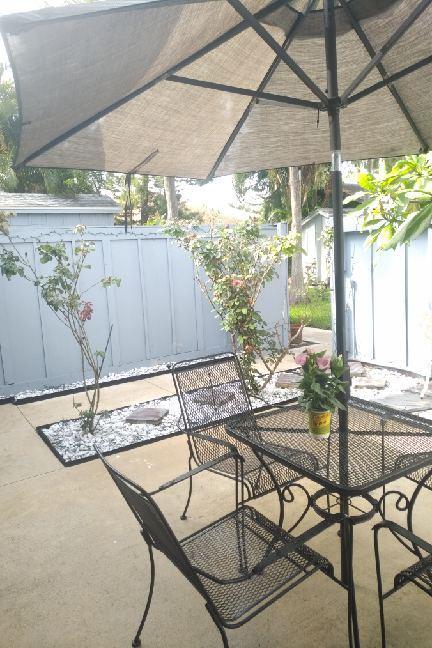 1077 Goldenrod Road Wellington, FL 33414 - Photo 2 of 8 COURTYARD PATIO