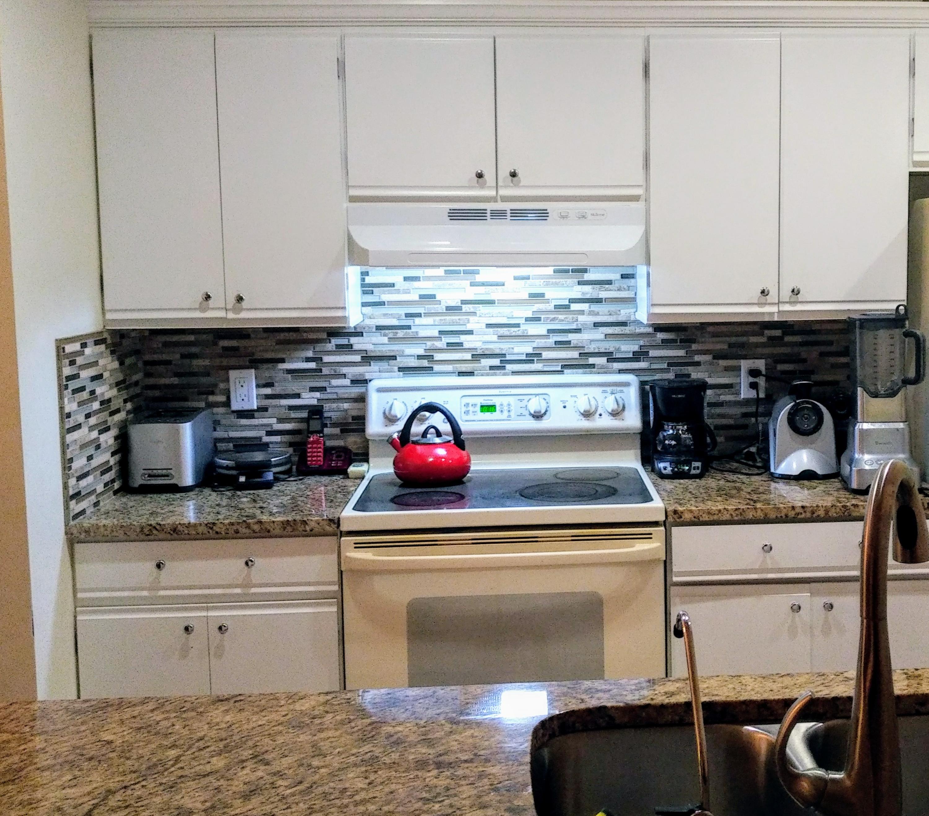 1077 Goldenrod Road Wellington, FL 33414 - Photo 4 of 8 KITCHEN