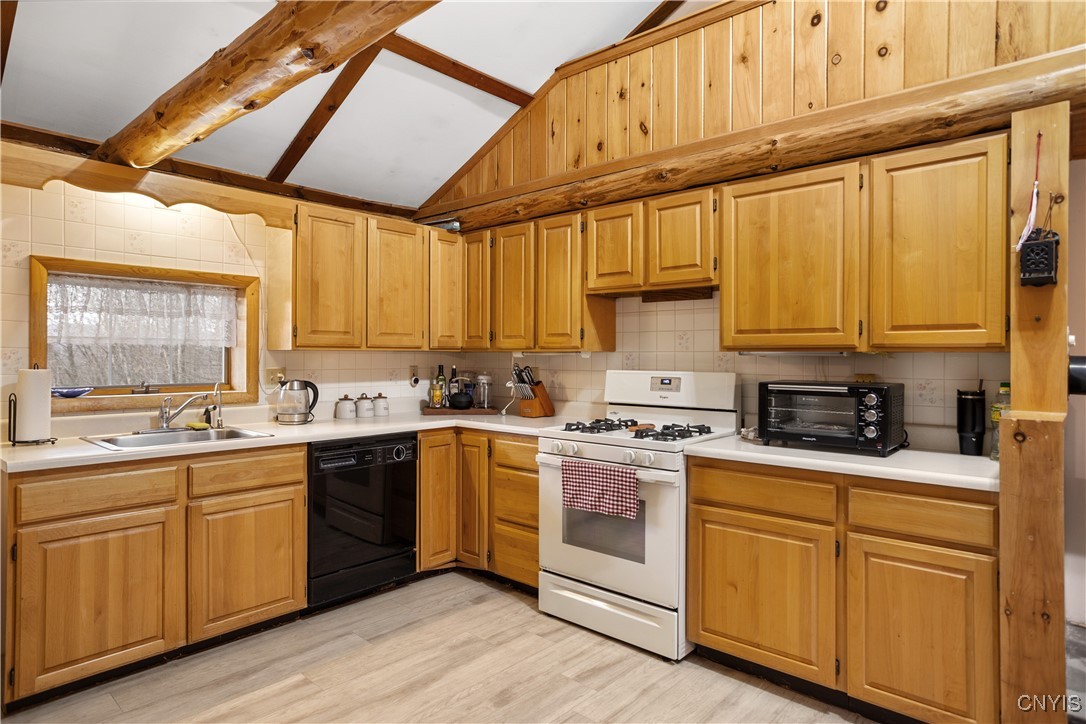 5472 Booth Road Locke, NY 13092 - Photo 16 of 44