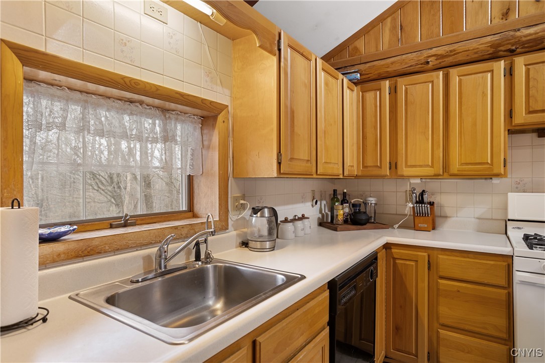 5472 Booth Road Locke, NY 13092 - Photo 18 of 44