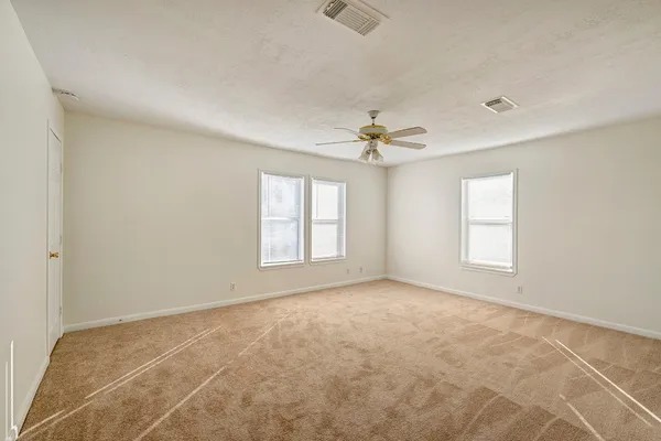 $1,350 | 814 1/2 West 21st Street, Unit UPPR, Houston, TX 77008