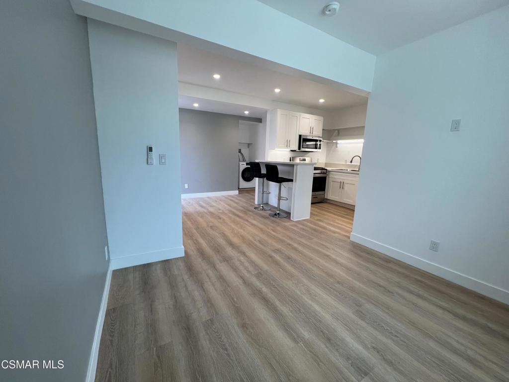 1666 1/2 Stoddard Avenue Thousand Oaks, CA 91360 - Photo 10 of 17 a view of kitchen with breakfast area