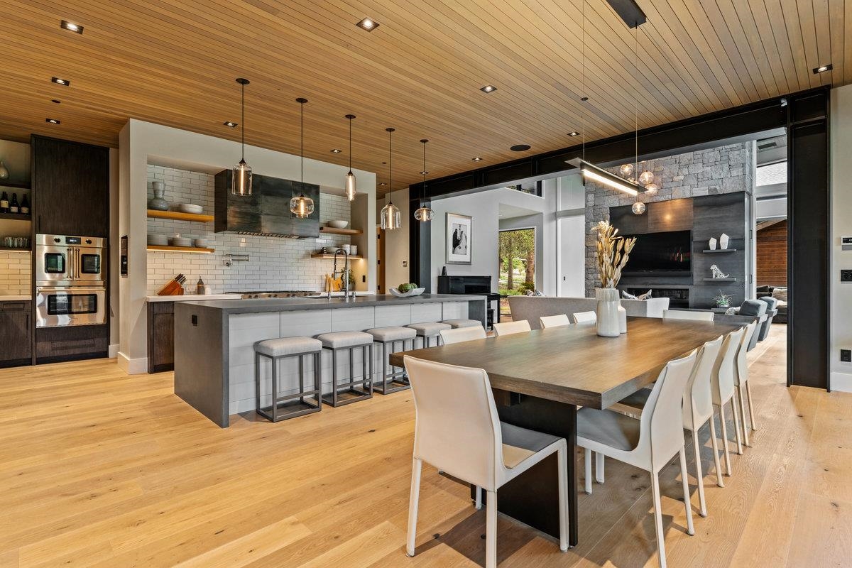 11611 Ghirard Road Truckee, CA 96161 - Photo 6 of 21 Gallery Image 6