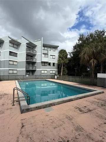 $1,875 | 1820 North Congress Avenue, Unit 101, West Palm Beach, FL 33401