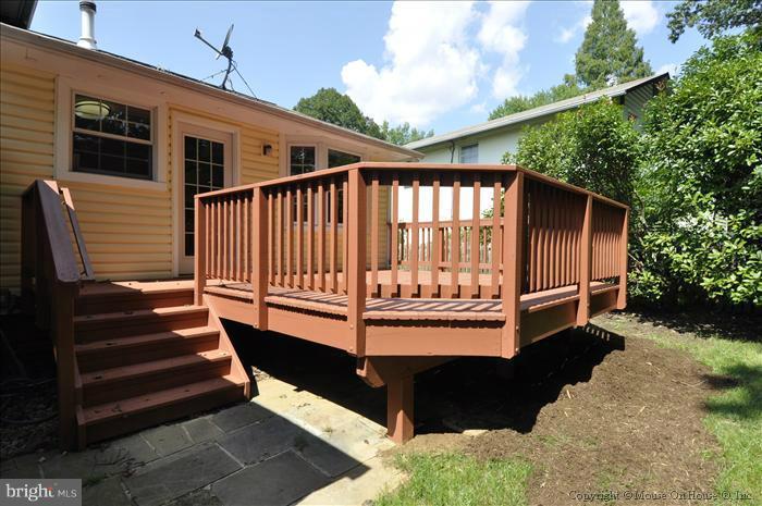 9111 Kirkdale Road Bethesda, MD 20817 - Photo 14 of 30 Exterior (Rear)