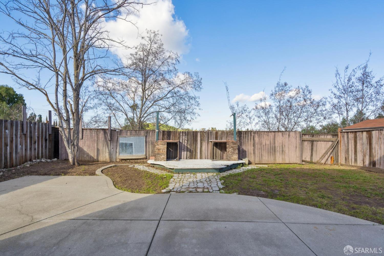 1157 Rockspring Way Antioch, CA 94531 - Photo 35 of 39