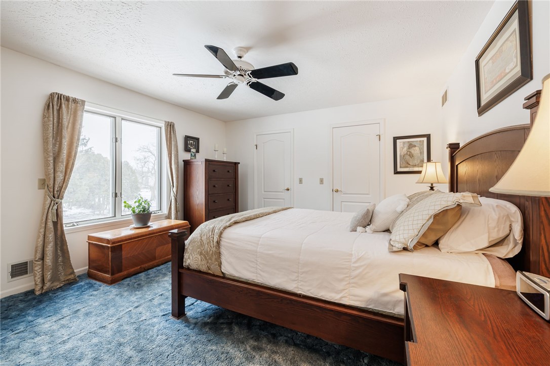 362 Webster Road Webster, NY 14580 - Photo 22 of 46 Primary Suite