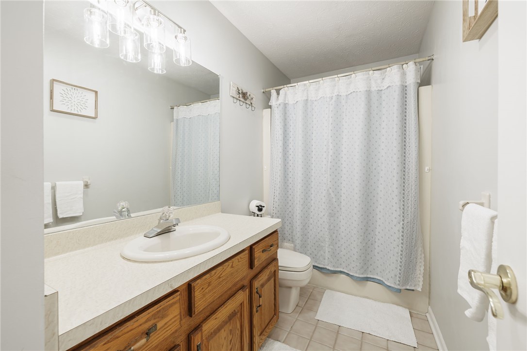 362 Webster Road Webster, NY 14580 - Photo 30 of 46 Full Bath #2