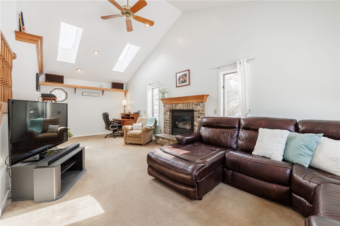 362 Webster Road Webster, NY 14580 - Photo 6 of 46