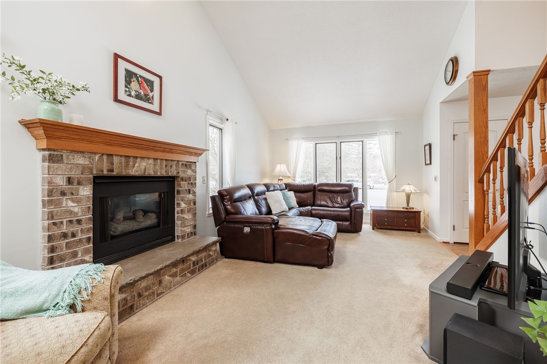 362 Webster Road Webster, NY 14580 - Photo 7 of 46