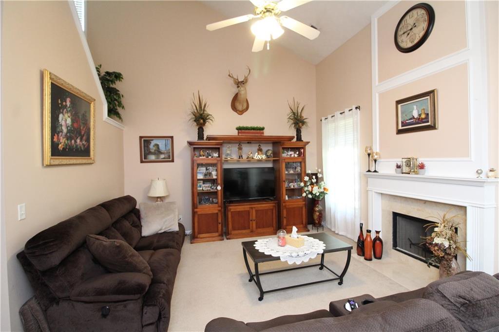 2402 Bancroft Way Buford, GA 30519 - Photo 13 of 36