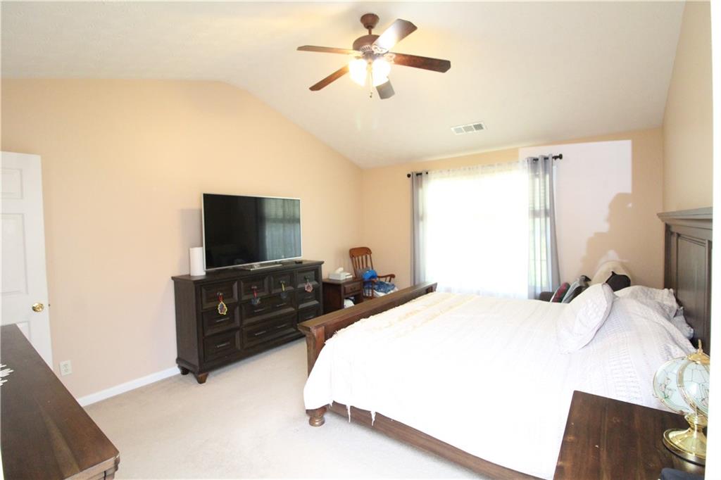 2402 Bancroft Way Buford, GA 30519 - Photo 29 of 36